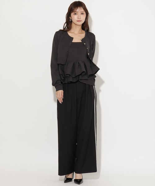 AND COUTURE(アンドクチュール)の「ペプラムニットキャミ×ニットカーディガンセット(カーディガン/ボレロ・レディース・イエロー/ブルー/チャコールグレー/ネイビー・FREE)」の5枚目の写真