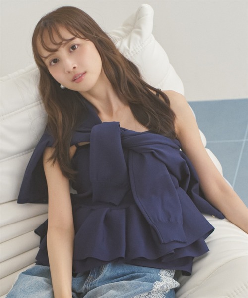 AND COUTURE(アンドクチュール)の「ペプラムニットキャミ×ニットカーディガンセット(カーディガン/ボレロ・レディース・イエロー/ブルー/チャコールグレー/ネイビー・FREE)」の17枚目の写真