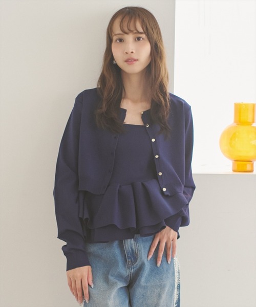 AND COUTURE(アンドクチュール)の「ペプラムニットキャミ×ニットカーディガンセット(カーディガン/ボレロ・レディース・イエロー/ブルー/チャコールグレー/ネイビー・FREE)」の18枚目の写真