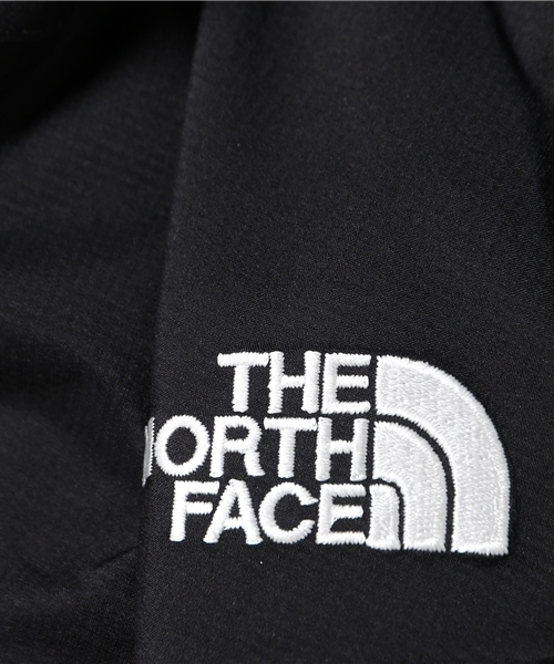 THE NORTH FACE（ザノースフェイス）の「ザ・ノース・フェイス ウィメンズマウンテンジャケット / ベンチャージャケット（マウンテンパーカー・レディース・ローズ/ブラック/ワインレッド/ダークブルー/スカイブルー/レンガ/カーキオリーブ/ターコイズブルー/ワイン/ライトグレー/ライトブルー/カーキ/ネイビー/ピンク/ブルー/グリーン・LARGE/SMALL/MEDIUM/X-LARGE）」の22枚目の写真