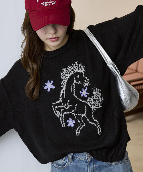 PUBLUX(パブリュクス)の「PUBLUX/パブリュクス Hourse アニマル ニット 限定展開(ニット/セーター・レディース・ブラック/ネイビー/チャコールグレー・SMALL/LARGE/MEDIUM)」の19枚目の写真