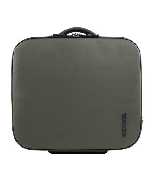 incase(インケース)の「INTR10039-ANTIncase VIA Roller 30 - Anthracite(スーツケース/キャリーバッグ・メンズ・チャコールグレー・ONE SIZE)」の2枚目の写真