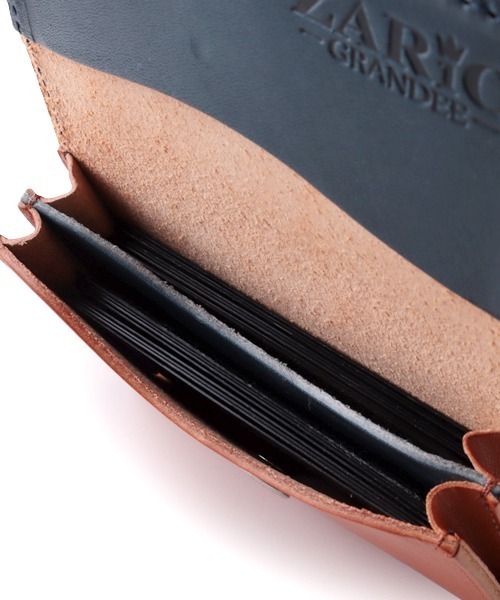 ZARIO-grandee-(ザリオ)の「栃木レザーバイカラー名刺入れ(名刺入れ・メンズ・ブラウン/グリーン/レッド/ネイビー/ブラック/ブルー系その他/キャメル/モカ・ONE SIZE)」の22枚目の写真