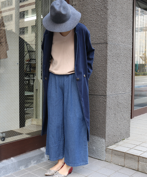 CHARM BERRY TIC（チャームベリーチック）の「デニムワイドパンツ（デニムパンツ・レディース・ネイビー/ブルー・M/L）」の4枚目の写真