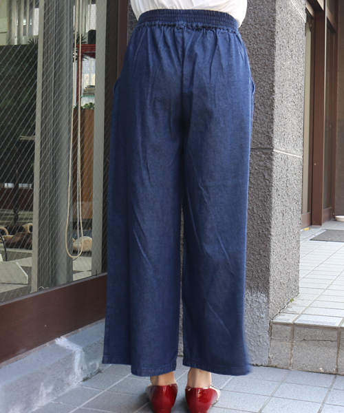 CHARM BERRY TIC（チャームベリーチック）の「デニムワイドパンツ（デニムパンツ・レディース・ネイビー/ブルー・M/L）」の7枚目の写真