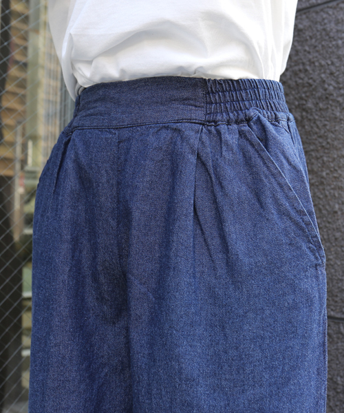 CHARM BERRY TIC（チャームベリーチック）の「デニムワイドパンツ（デニムパンツ・レディース・ネイビー/ブルー・M/L）」の10枚目の写真