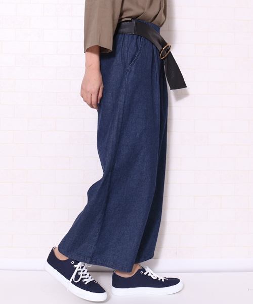 CHARM BERRY TIC（チャームベリーチック）の「デニムワイドパンツ（デニムパンツ・レディース・ネイビー/ブルー・M/L）」の16枚目の写真