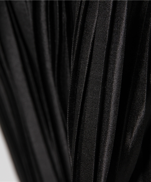 Re:EDIT（リエディ）の「[リエディ]ウエストゴムプリーツサテンスカート[2017春夏新作]ボトムス/スカート/膝丈・ミモレ丈（51～65cm）（スカート・レディース・ブラック/ピンク/ベージュ/ネイビー/グレー・MEDIUM）」の11枚目の写真