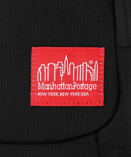 Manhattan Portage（マンハッタンポーテージ）の「LITTLE ITALY CROSSBODY BAG（ボディバッグ/ウエストポーチ・メンズ・ブラック・SMALL）」の5枚目の写真