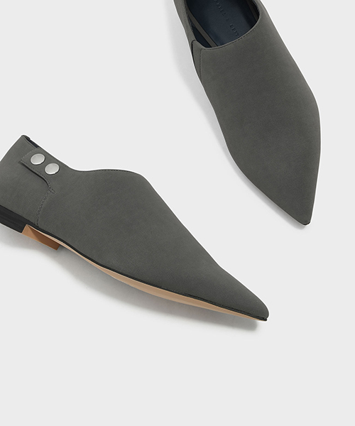 CHARLES & KEITH（チャールズ & キース）の「ポインテッドトゥフラット / POINTED TOE FLATS（バレエシューズ・レディース・ブラック/グレー・22.5cm/23cm/24.5cm/25cm/23.5cm）」の5枚目の写真