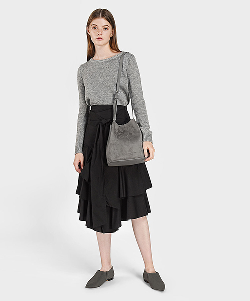 CHARLES & KEITH（チャールズ & キース）の「ポインテッドトゥフラット / POINTED TOE FLATS（バレエシューズ・レディース・ブラック/グレー・22.5cm/23cm/24.5cm/25cm/23.5cm）」の3枚目の写真