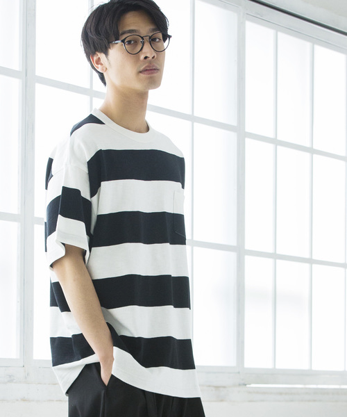 WEGO（ウィゴー）の「WEGO/USAコットンヘビースラブビッグシルエットTシャツ（Tシャツ/カットソー・メンズ・ネイビー/サックスブルー/ライトピンク/カーキ/ホワイト/ベージュ/トリコロール/ブルー系その他5/ホワイト系その他5・LARGE/MEDIUM/SMALL）」の4枚目の写真