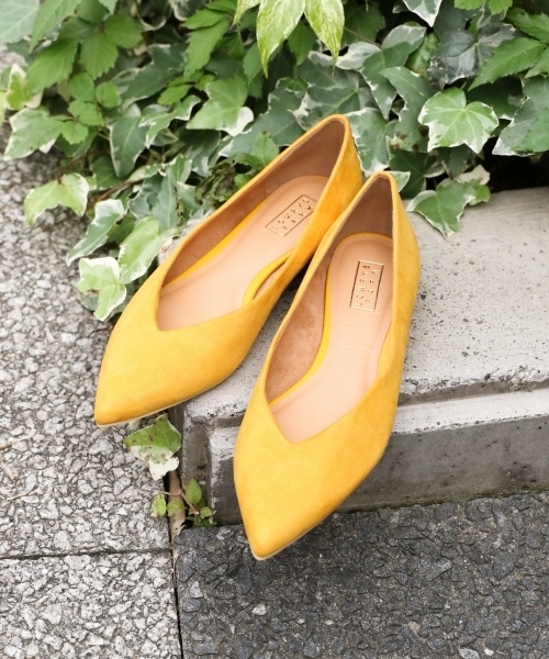 LOWRYS FARM（ローリーズファーム）の「Ｖカットシューズ　801558（パンプス・レディース・ブラック/ベージュ/ブルー/イエロー/レッド・SMALL/MEDIUM/LARGE）」の5枚目の写真