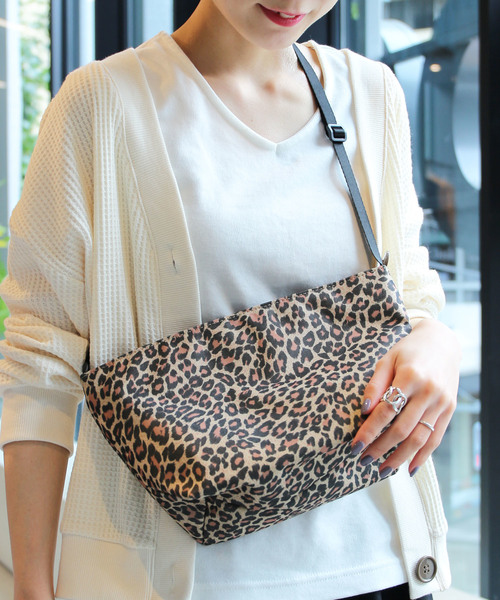 koe（コエ）の「ナイロンミニショルダー（ショルダーバッグ・レディース・ブラック/ベージュ/パープル/レオパード・FREE）」の20枚目の写真