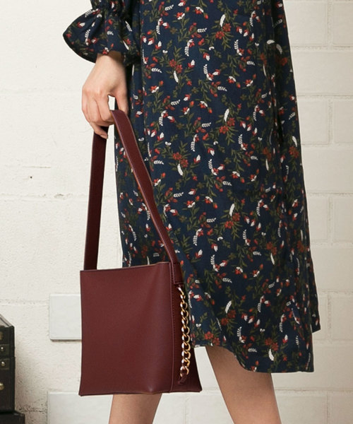 KOBE LETTUCE（コウベレタス）の「サイドチェーンデザインショルダーバッグ＊レディース/ハンドバッグ[B1187]神戸レタス（ショルダーバッグ・レディース・キャメル/ボルドー/ブラック・FREE）」の3枚目の写真