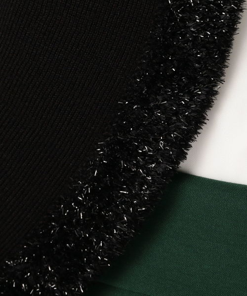 NARACAMICIE(ナラカミーチェ)の「フィルムモールトリミングVネックボレロ(カーディガン/ボレロ・レディース・グレー/ブラック・MEDIUM/LARGE)」の5枚目の写真