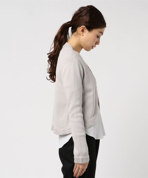 NARACAMICIE(ナラカミーチェ)の「フィルムモールトリミングVネックボレロ(カーディガン/ボレロ・レディース・グレー/ブラック・MEDIUM/LARGE)」の10枚目の写真