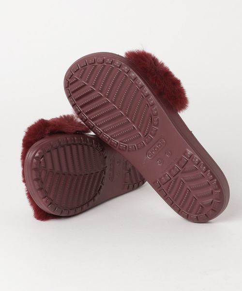 crocs（クロックス）の「crocs クロックス 205968-60U Crocs Sloane Luxe Slide W Burgundy（サンダル・レディース・レッド系その他・22.0cm/23.0cm/24.0cm/25.0cm）」の3枚目の写真