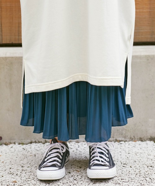 CONVERSE（コンバース）の「CONVERSE/コンバース Chaco closet 別注 限定 フロント刺繍 ボリュームスリーブ ポケット付き サイドスリット スウェットロングワンピース（ワンピース・レディース・ブラック/ベージュ/ネイビー/カーキ/アイボリー/モカ/グリーン系その他・FREE）」の18枚目の写真