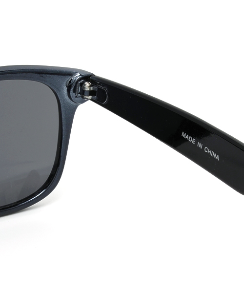 BEAMS（ビームス）の「VANS / SPICOLI 4 SHADES SUNGLASSES（サングラス・メンズ・シルバー/ブラック/ゴールド・ONE SIZE）」の6枚目の写真