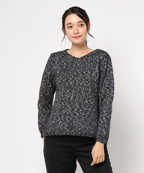BELLUNA(ベルーナ)の「ラメ入りメランジニットプルオーバー(ニット/セーター・レディース・ブラック/ベージュ/ネイビー/ピンク/ターコイズブルー・MEDIUM/X-LARGE/LARGE/XX-LARGE/XXXX-LARGE/XXX-LARGE)」の18枚目の写真