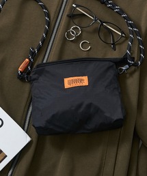 UNIVERSAL OVERALL（ユニバーサルオーバーオール）の「【UNIVERSAL OVERALL】DELTAサコッチ デルタサコッチ コンパクトサコッシュショルダーバッグ UVO-022（ショルダーバッグ）」