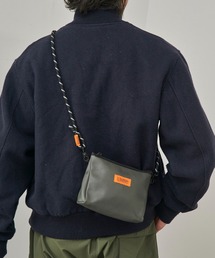 UNIVERSAL OVERALL（ユニバーサルオーバーオール）の「【UNIVERSAL OVERALL】DELTAサコッチ デルタサコッチ コンパクトサコッシュショルダーバッグ UVO-022（ショルダーバッグ）」