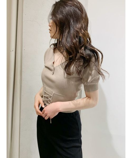 GYDA（ジェイダ）の「ウエストマーク2WAY ニット トップス（ニット/セーター・レディース・ブラック/ベージュ/オフホワイト/ブルー・FREE）」の4枚目の写真