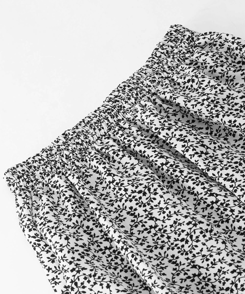 ✴︎お値下げ中✴︎パラスパレス黄色の小花柄のロングスカート ジョーゼット花柄プリント ロングスカート – IKUKO ONLINE SHOP