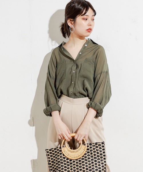 natural couture（ナチュラルクチュール）の「シアービッグシャツ（シャツ/ブラウス・レディース・ベージュ/カーキ/イエロー/アイボリー・FREE）」の20枚目の写真