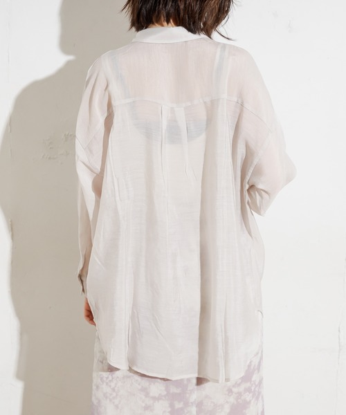 natural couture（ナチュラルクチュール）の「シアービッグシャツ（シャツ/ブラウス・レディース・ベージュ/カーキ/イエロー/アイボリー・FREE）」の19枚目の写真