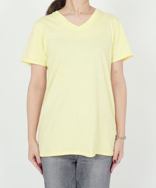 SHIPS(シップス)の「slic slic:VネックTEE◇(Tシャツ/カットソー・レディース・ホワイト/ブラック/イエロー/ライトグリーン・ONE SIZE)」の5枚目の写真