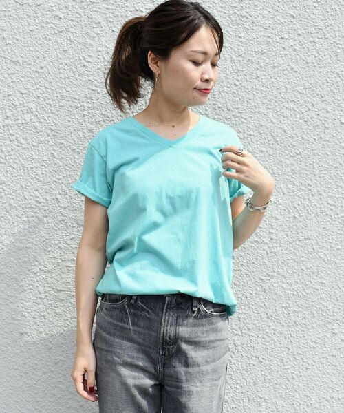 SHIPS(シップス)の「slic slic:VネックTEE◇(Tシャツ/カットソー・レディース・ホワイト/ブラック/イエロー/ライトグリーン・ONE SIZE)」の20枚目の写真