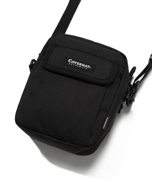 COVERNAT（カバーナット）の「【COVERNAT】CORDURA SMALL CROSS BAG BLACK / カバーナット コーデュラ スモール クロス バッグ ブラック（ボディバッグ/ウエストポーチ・メンズ・ブラック・FREE）」の4枚目の写真