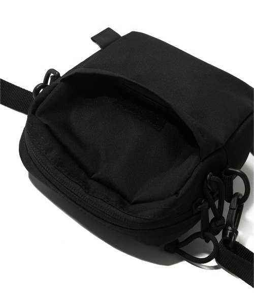 COVERNAT（カバーナット）の「【COVERNAT】CORDURA SMALL CROSS BAG BLACK / カバーナット コーデュラ スモール クロス バッグ ブラック（ボディバッグ/ウエストポーチ・メンズ・ブラック・FREE）」の5枚目の写真