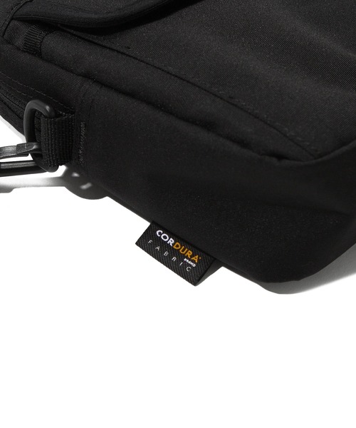 COVERNAT（カバーナット）の「【COVERNAT】CORDURA SMALL CROSS BAG BLACK / カバーナット コーデュラ スモール クロス バッグ ブラック（ボディバッグ/ウエストポーチ・メンズ・ブラック・FREE）」の9枚目の写真