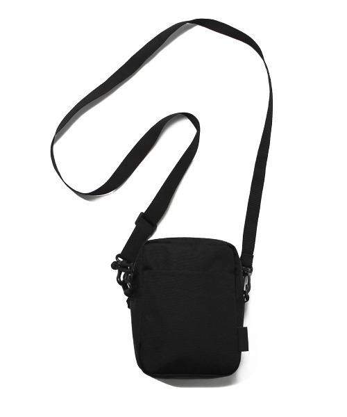 COVERNAT（カバーナット）の「【COVERNAT】CORDURA SMALL CROSS BAG BLACK / カバーナット コーデュラ スモール クロス バッグ ブラック（ボディバッグ/ウエストポーチ・メンズ・ブラック・FREE）」の2枚目の写真