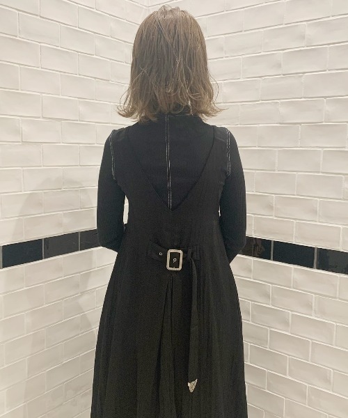 Candy Stripper（キャンディストリッパー）の「WIDE STRAP ジャンパースカート（ジャンパースカート・レディース・ベージュ/ブラック・2/1）」の18枚目の写真