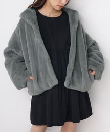 フェイクファーコート