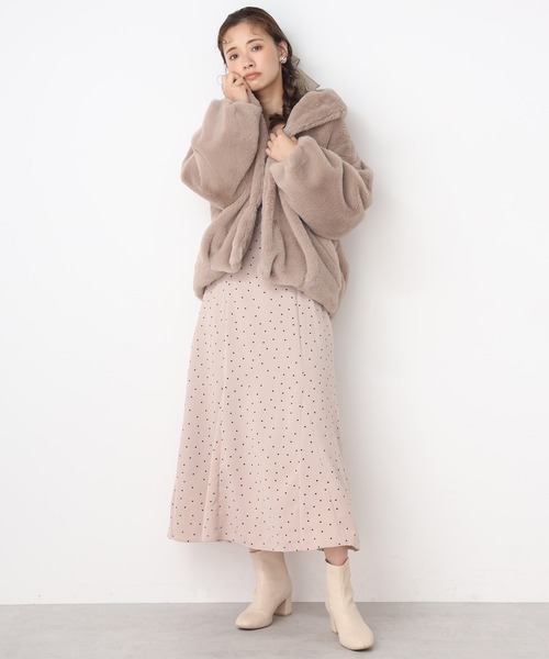 one after another NICE CLAUP(ワンアフターアナザーナイスクラップ)の「フェイクファーコート(その他アウター・レディース・アイボリー/ブラウン/ベージュ/ブルーグレー・FREE)」の12枚目の写真