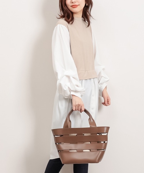 natural couture(ナチュラルクチュール)の「異素材ドッキングプルオーバー(Tシャツ/カットソー・レディース・ブラック/ベージュ/モカ・FREE)」の3枚目の写真