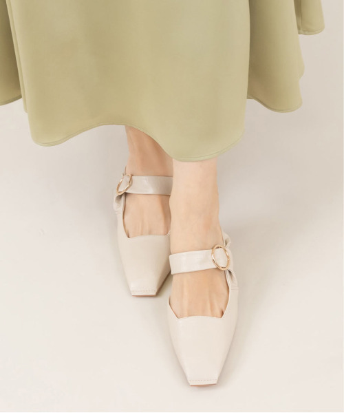 RANDA(ランダ)の「ソフト ねじりストラップスクエアカットミュール(パンプス・レディース・イエロー/グリーン/クリーム・M/L/LL/S)」の5枚目の写真
