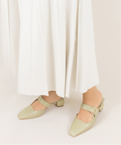 RANDA(ランダ)の「ソフト ねじりストラップスクエアカットミュール(パンプス・レディース・イエロー/グリーン/クリーム・M/L/LL/S)」の7枚目の写真