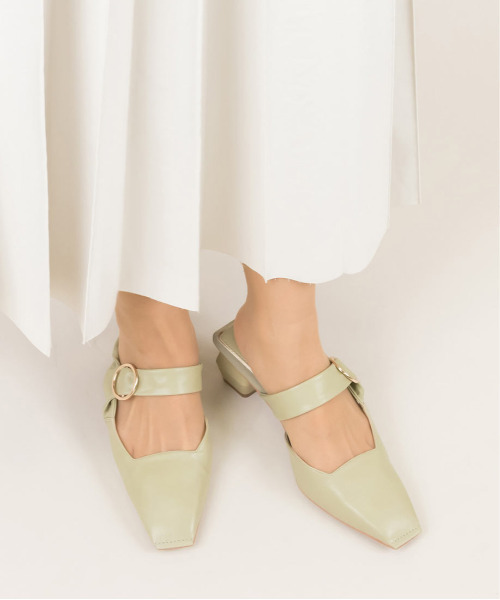 RANDA(ランダ)の「ソフト ねじりストラップスクエアカットミュール(パンプス・レディース・イエロー/グリーン/クリーム・M/L/LL/S)」の8枚目の写真