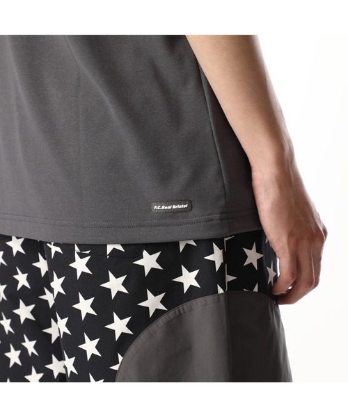 F.C.Real Bristol（エフシーレアルブリストル）の「POLARTEC POWER DRY AUTHENTIC LOGO TEE（Tシャツ/カットソー・メンズ・グレー/ネイビー/A/B・LARGE/X-LARGE/SMALL/MEDIUM）」の14枚目の写真