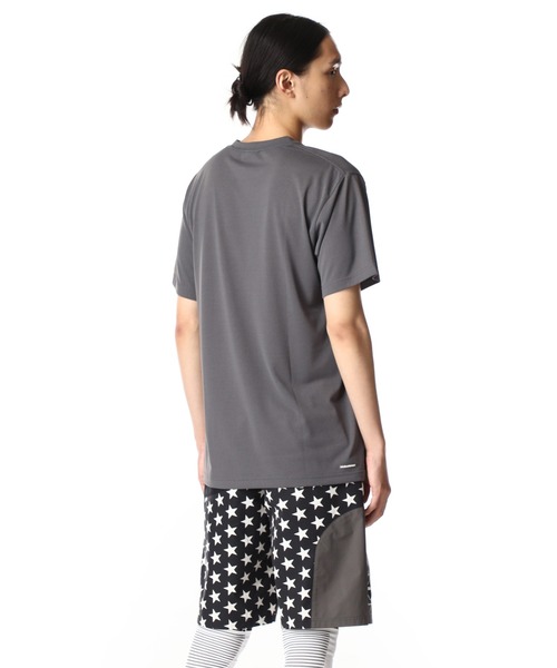 F.C.Real Bristol（エフシーレアルブリストル）の「POLARTEC POWER DRY AUTHENTIC LOGO TEE（Tシャツ/カットソー・メンズ・グレー/ネイビー/A/B・LARGE/X-LARGE/SMALL/MEDIUM）」の11枚目の写真