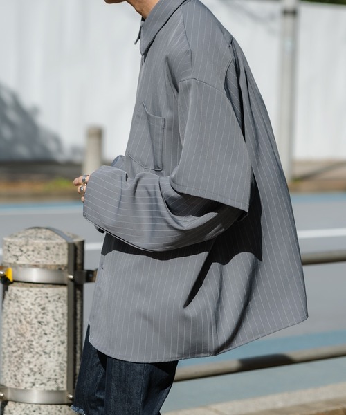 Adoon plain（アドーンプレーン）の「【Adoon plain】スリーブレイヤードシャツ（シャツ/ブラウス・メンズ・ホワイト/ブラック/グレイッシュブルー・MEDIUM/LARGE）」の10枚目の写真