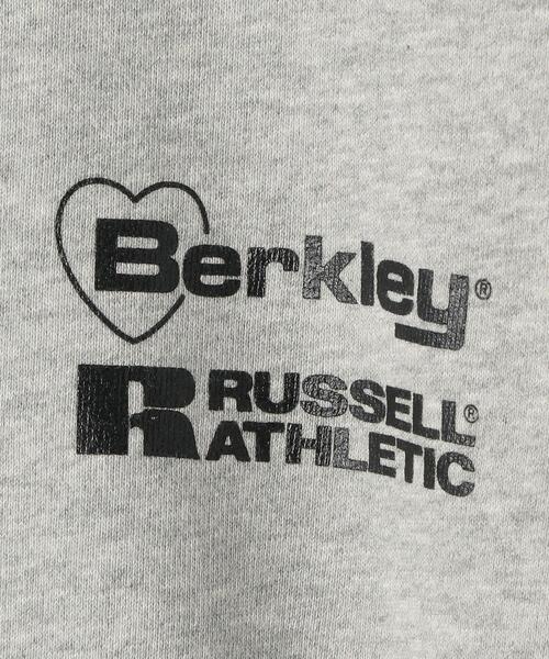 Russell Athletic（ラッセルアスレティック）の「別注 [ ラッセルアスレチック × バークレー ] RUSSELL ATHLETIC × Berkley ロゴ スウェット クルーネック（スウェット・メンズ・グレー/ナチュラル・MEDIUM/LARGE）」の8枚目の写真
