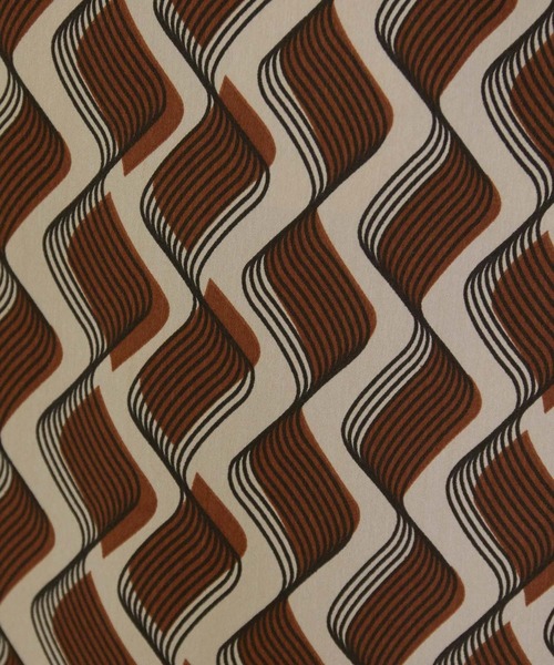 MADEMOISELLE ROPE'(マドモアゼル ロペ)の「バックオープンバティックスカート(スカート・レディース・ダークブラウン/ベージュ・38)」の10枚目の写真