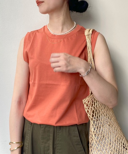 SHENERY（シーナリー）の「ノースリーブシルケットカットソー（Tシャツ/カットソー・レディース・オフホワイト/ピンク/ブルー/グレー系その他/レッド系その他/グリーン系その他/オレンジ・FREE）」の7枚目の写真